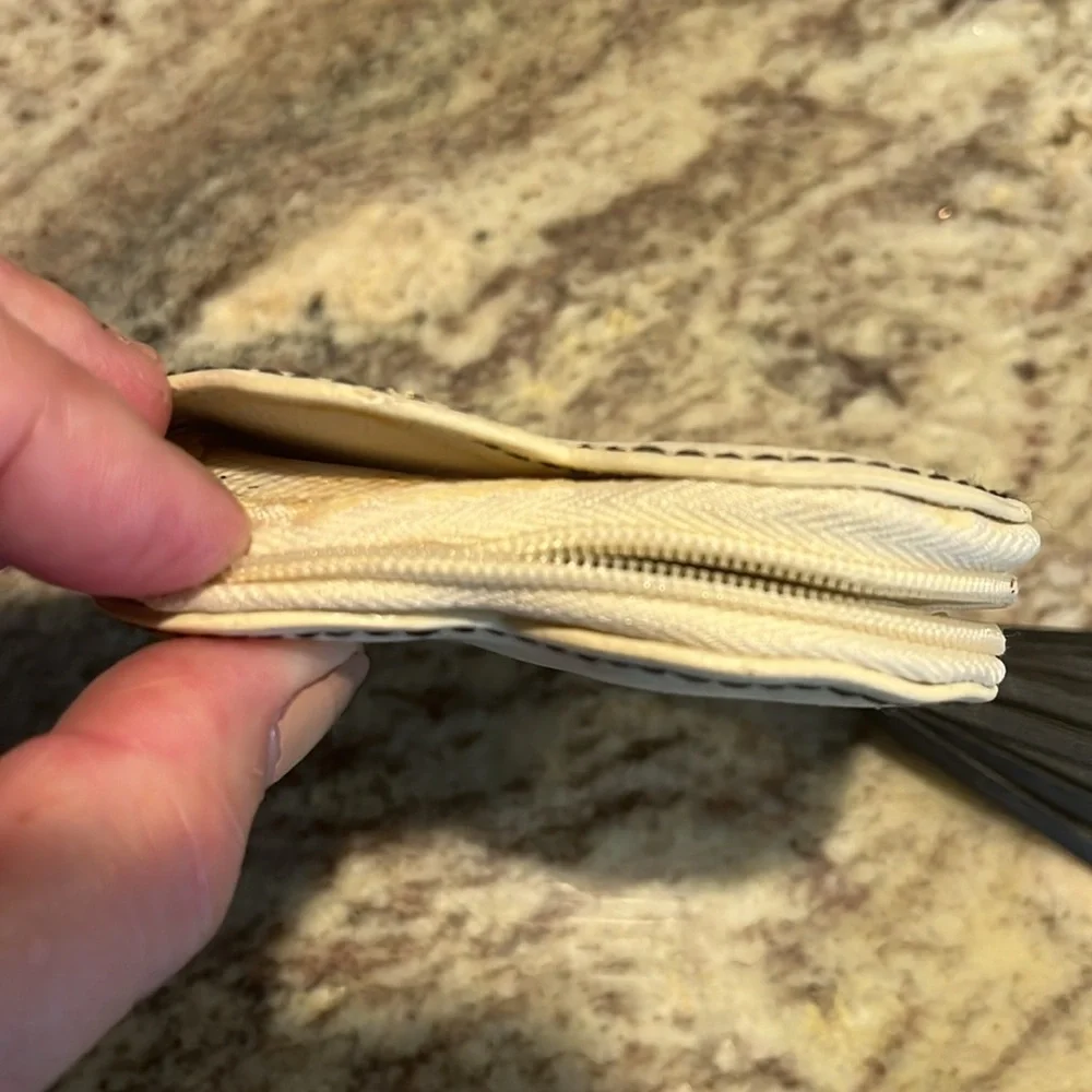 VAN CLEEF & ARPELS very rare “First” mini heart coin purse. - Picture 6 of 8